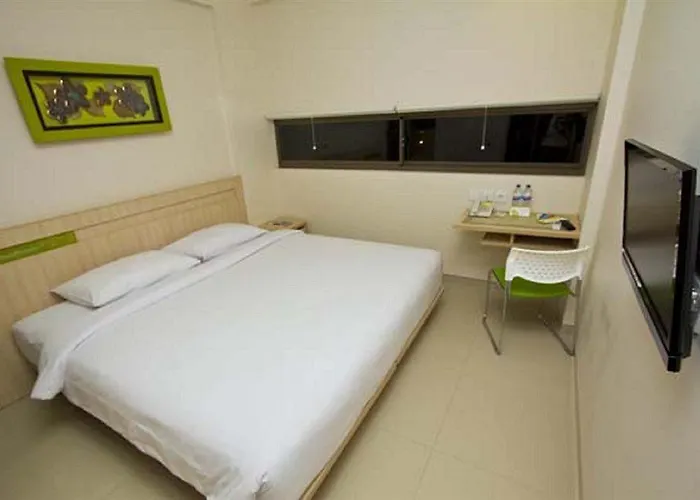 Hotel J